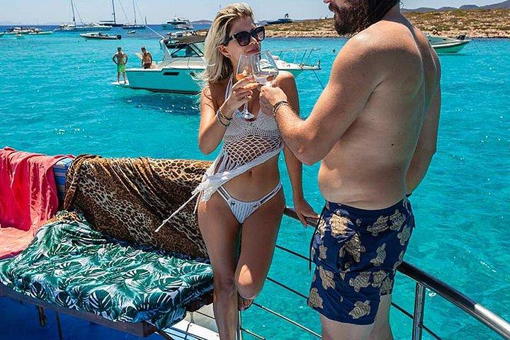 Paros Antiparos Blue Lagoon och Despotiko Yacht Charter