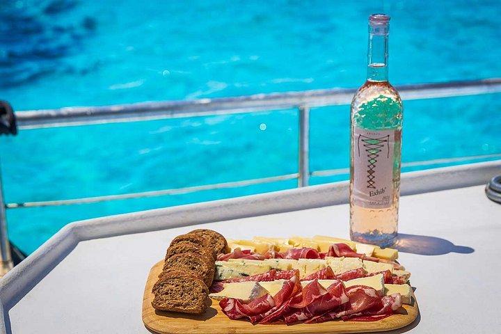 パロスVIPミコノスヨットクルーズ(食事と飲み物付き)