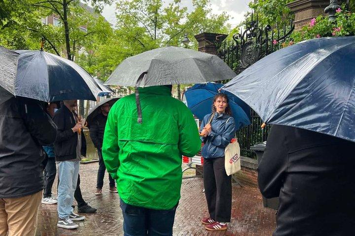 デルフト : 旧市街の英語ウォーキングツアー