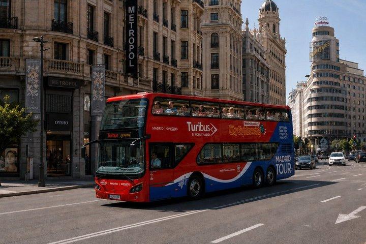 Stads sightseeing Madrid Hoppa på hoppa av busstur