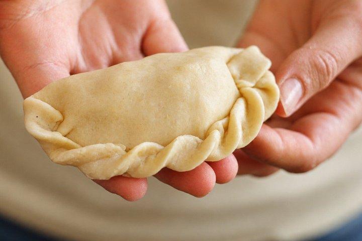 BA: パレルモでのプレミアム エンパナーダとアルファホーレス料理体験