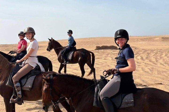 Esperienza a cavallo sulla spiaggia di Agadir con pausa tè