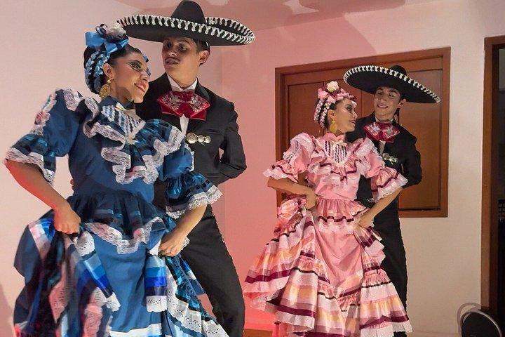 Expérience d'immersion culturelle avec le folklore mexicain
