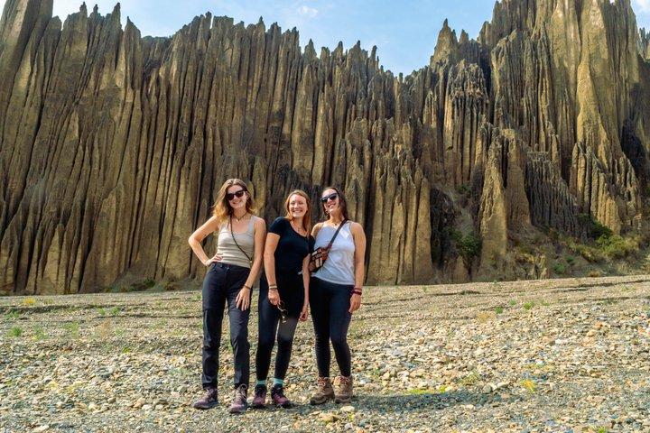 Walk through the Valley of Animas near La Paz
