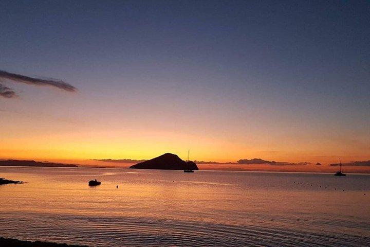 Private Sunset Cruise nach Mizithres und Schildkröteninsel in Zakynthos