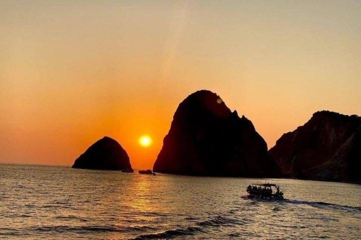 Private Sunset Cruise nach Mizithres und Schildkröteninsel in Zakynthos