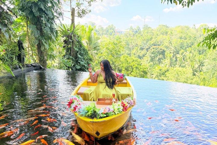 バリスイング、コイボート写真、モンキーフォレストと滝ウブドツアー