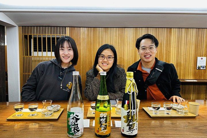 金沢半日プライベートツアーを地元の看護師と一緒に探検