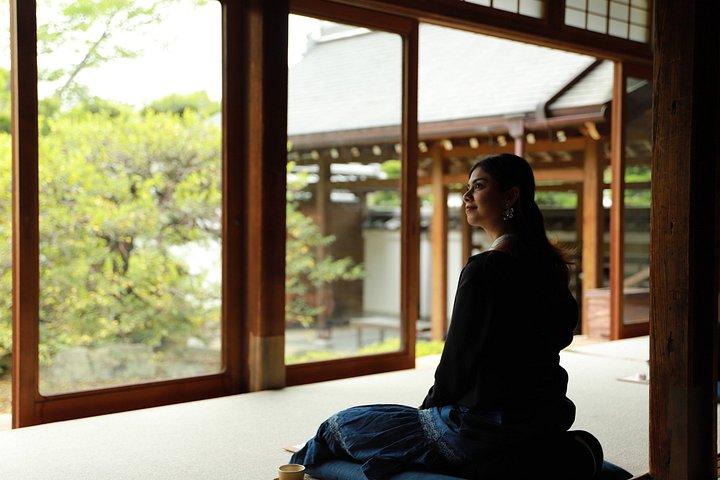 僧侶が案内する秘寺で京都禅とお茶体験