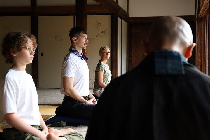 僧侶が案内する秘寺で京都禅とお茶体験