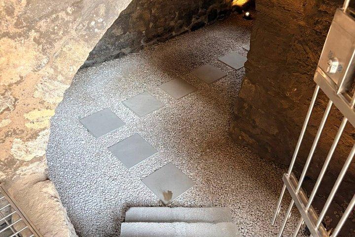 バクーの7つの秘密：旧市街の隠された物語