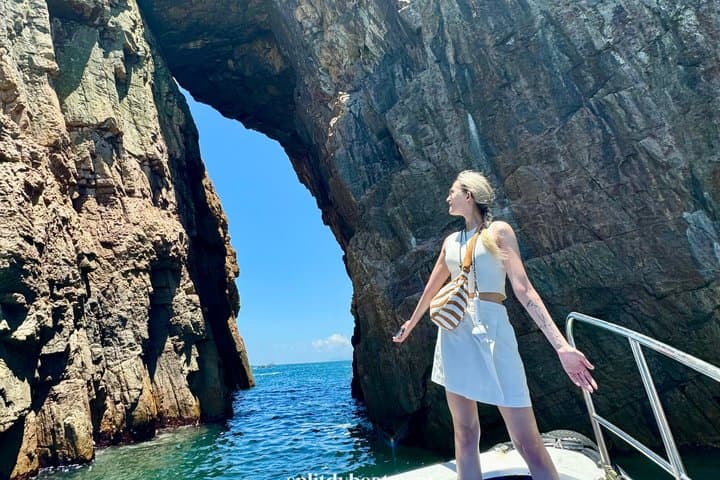 Hong Kong Volcano Sightseeing and Hidden Coral Snorkeling Tour