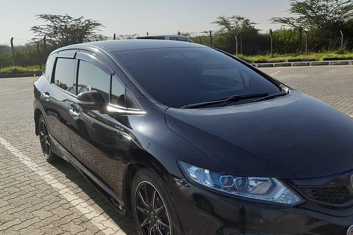 ナイロビ空港または市内からマサイマラへの専用車での送迎
