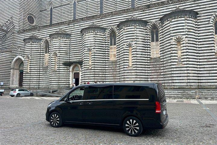 Private luxury transfer between Termini train station & Rome city