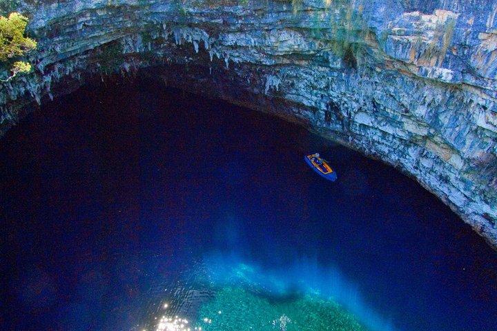 Kefalonia Caves and Beach Tour at Melissani Drogarati Antisamos