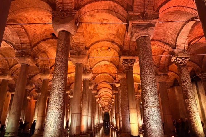 Istanbul Highlights Private Tour: Hagia Sophia & Grand Bazaar