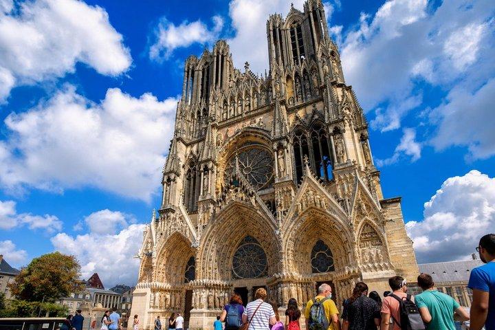 Excursion privée d'une journée en Champagne - Deux vignobles de Reims & Déjeuner