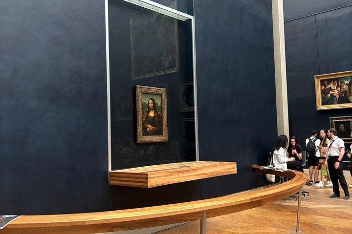 Tour privado de medio día por el Louvre