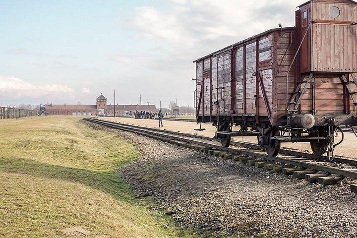 Visite libre guidée d'Auschwitz Birkenau