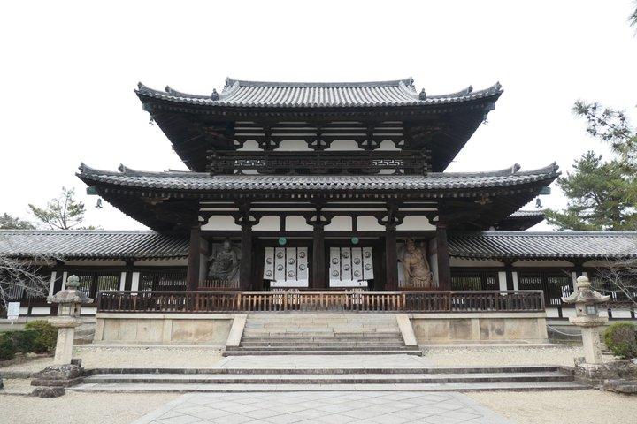 Horyu-ji Guided Tour with Local Architectural Historian