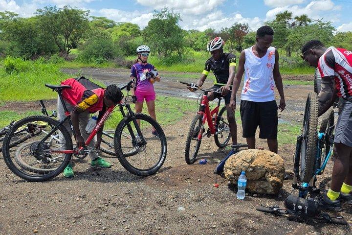 Tour en bicicleta de montaña por el Parque Nacional de Arusha