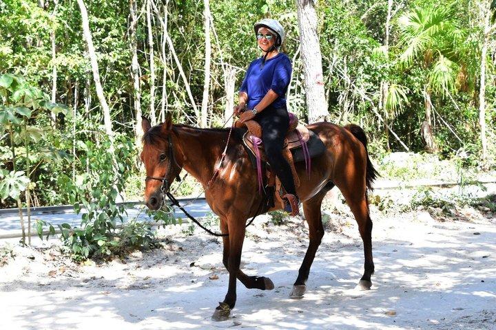 Riviera Maya Adventure : Équitation, VTT, Tyroliennes & Cenote