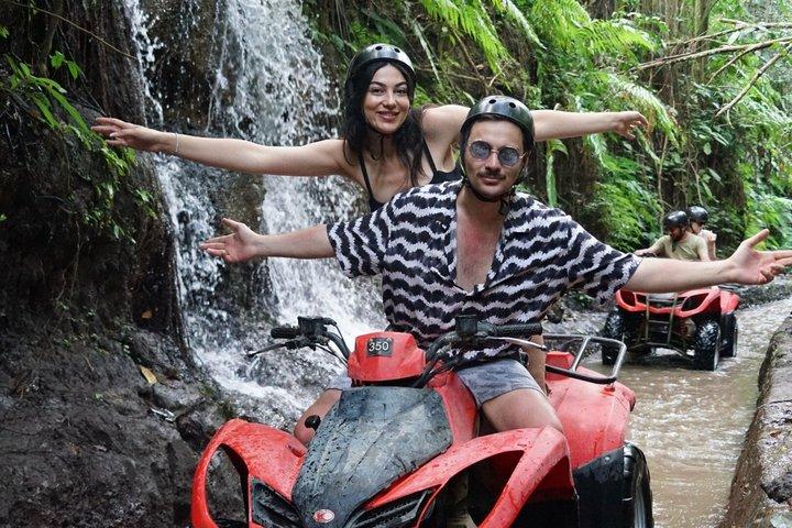Ubud ATV Quad Tour mit optionalem Rafting und Wasserfall