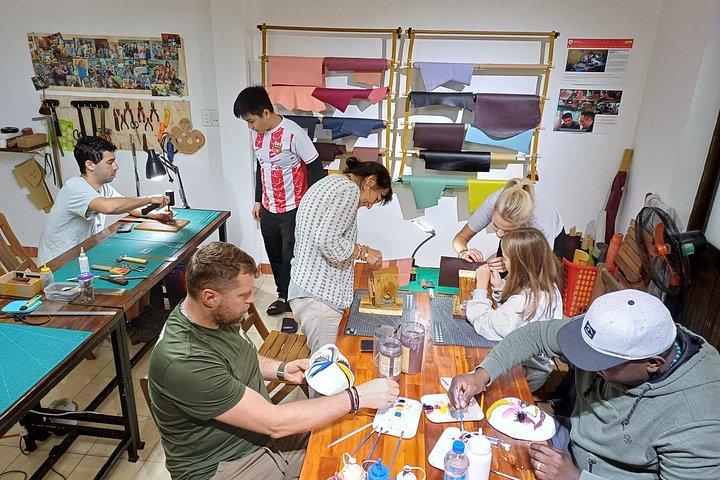 革と布の染色によるプライベートマスクペイントワークショップ