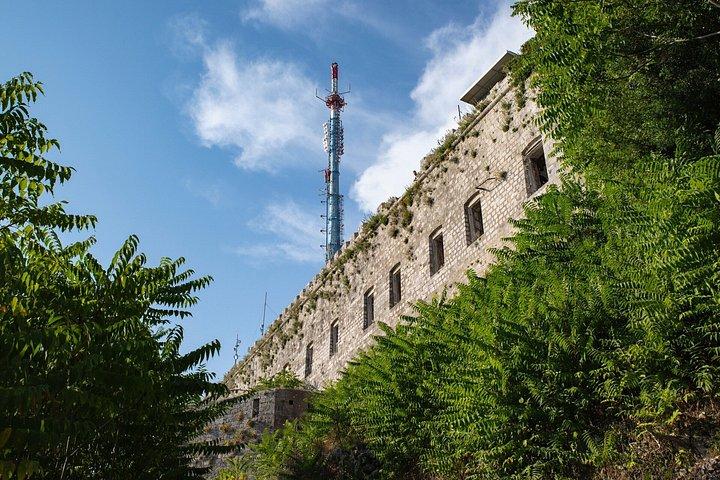 祖国戦争博物館ドゥブロヴニク・プライベートツアーと交通