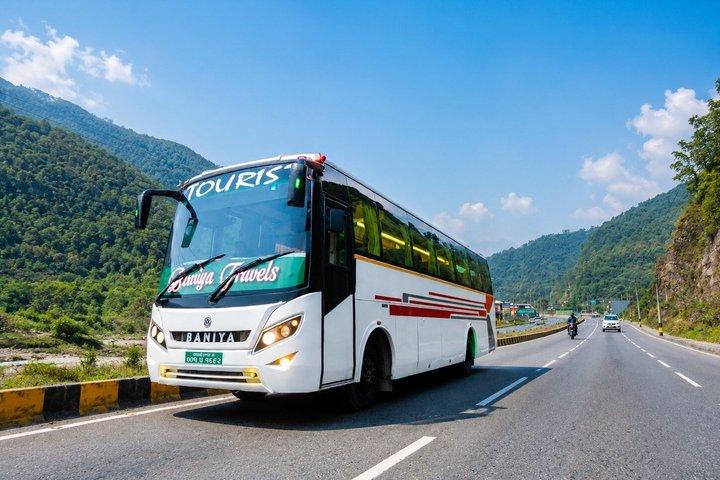 Tourist Bustickets: Von Kathmandu nach Pokhara oder Pokhara nach KTM