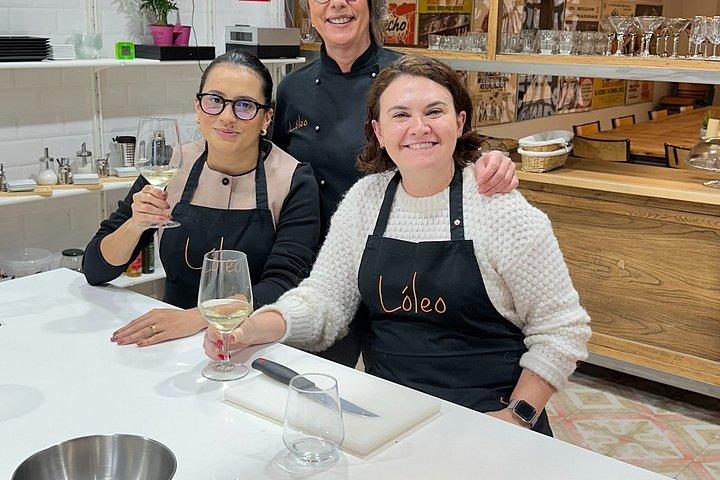 Tapas & Paella madlavningskursus i Madrid med en professionel kok