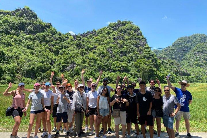 Hoa Lu Capital & Trang An/Tam Coc & Mua Cave 1 dags grupprundtur