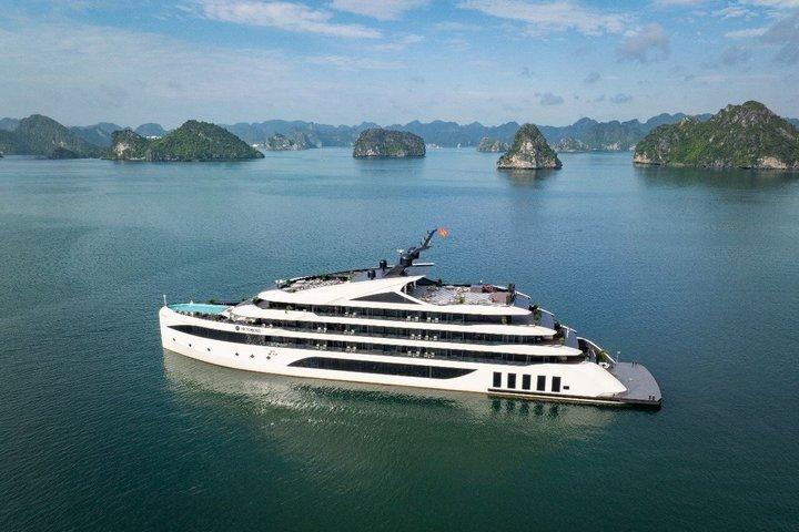 Hanoi : Halong Bay 6 - Star Victorious Luxury 2D1N Cruise + Badkuip