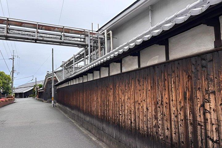 エキスパートパートガイドによる神戸の日本酒ツアー：3＋蔵元、試飲付き