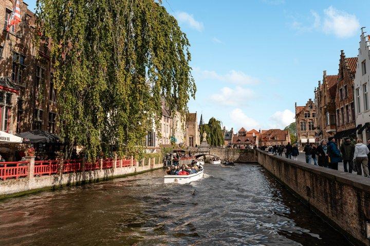 ブリュッセル発：アントワープ、ヘント、ブルージュへの日帰り旅行