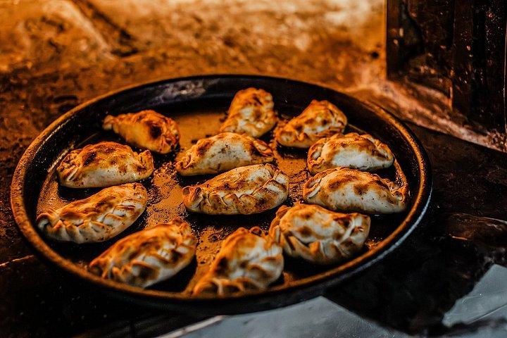 メンドーサミールズフードツアー(12+試食付き)