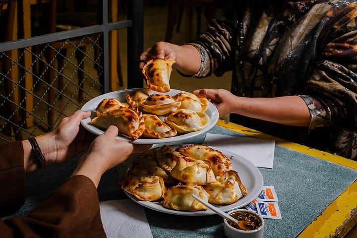 メンドーサミールズフードツアー(12+試食付き)