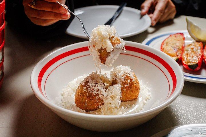 メンドーサミールズフードツアー(12+試食付き)