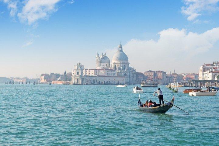 Excursión a pie por el centro de la ciudad en Venecia y experiencia de paseo en góndola