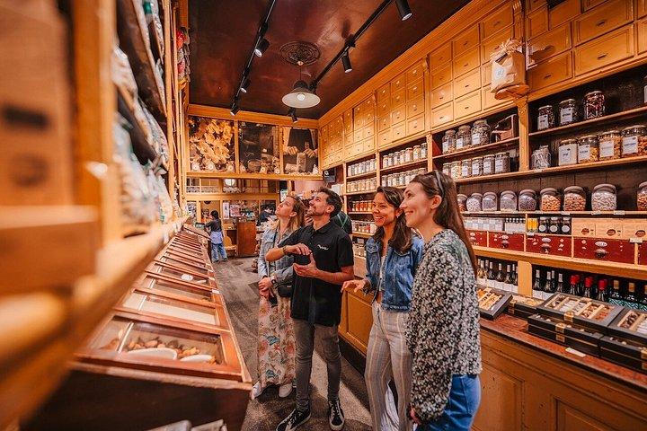 バルセロナウォーキングツアー：モダニズム、ゴシック地区＆職人の店