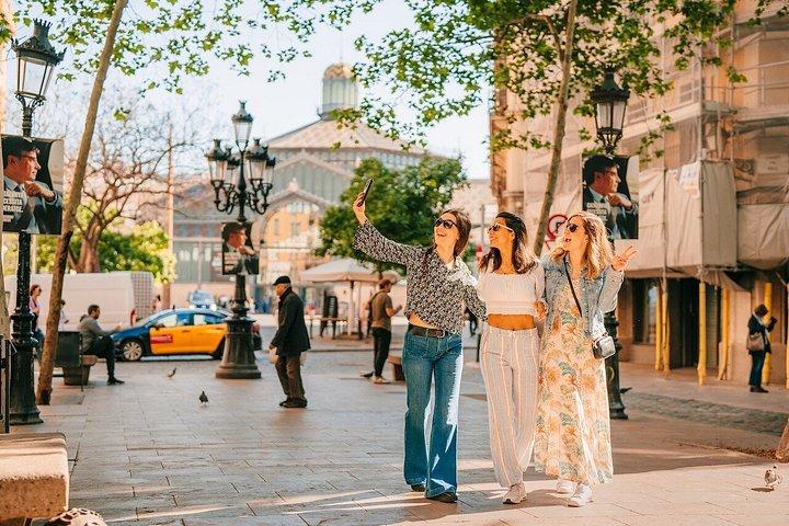 バルセロナウォーキングツアー：モダニズム、ゴシック地区＆職人の店