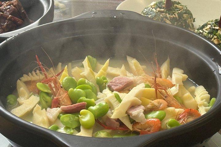 上海の地元英語を話す家族との家庭料理
