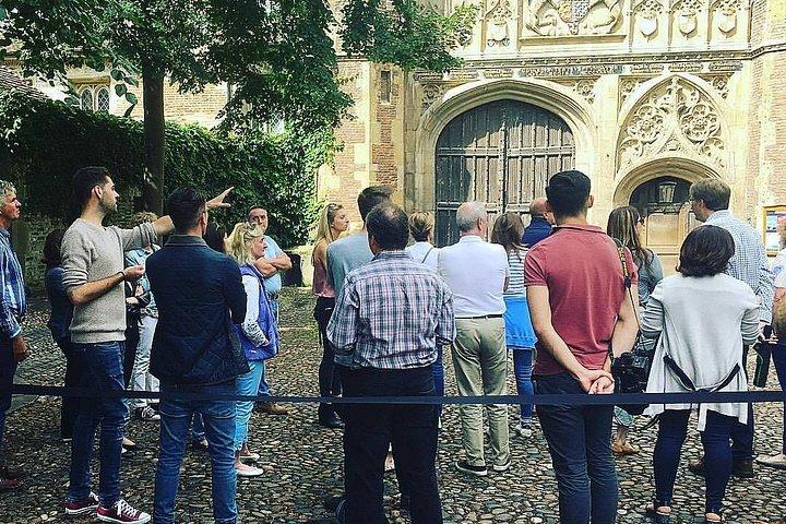 Private | Cambridge Tour by Alumni™ & Punt + optional King's