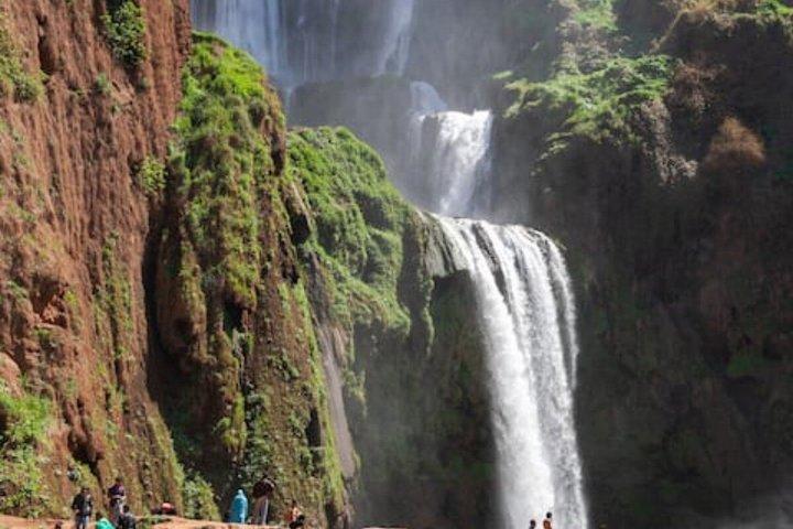 Marrakech à : Ouzoud Waterfalls Excursion d'une journée avec bateau et déjeuner