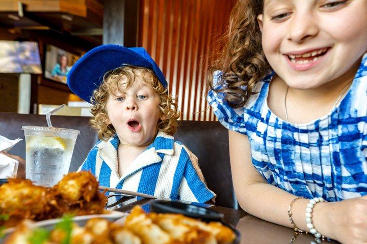 Niagara Falls Day and Night Combo plus Dinner & Feuerwerk