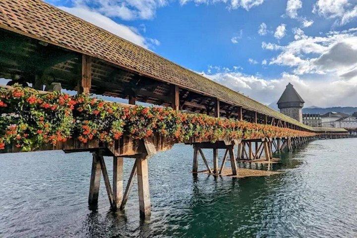 チューリッヒから：ルツェルン日帰り湖クルーズ＆列車旅行