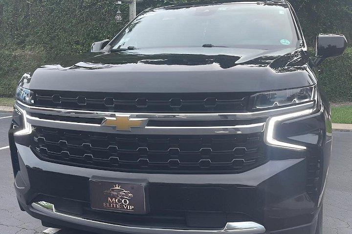 MCO空港からオーランドまでのラグジュアリーバン運転手サービス