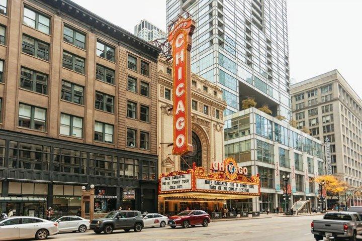 Chicago Gangsters and Ghosts Walking Tour