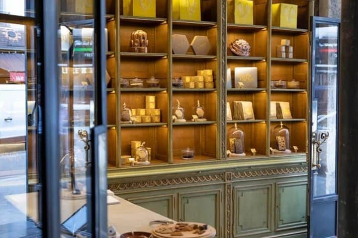 The Secret Senses of Paris: Perfume Creation & Chocolate Tasting