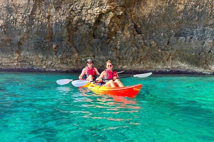 Excursão de caiaque, snorkel e caverna do mar em Cabo de San Antonio